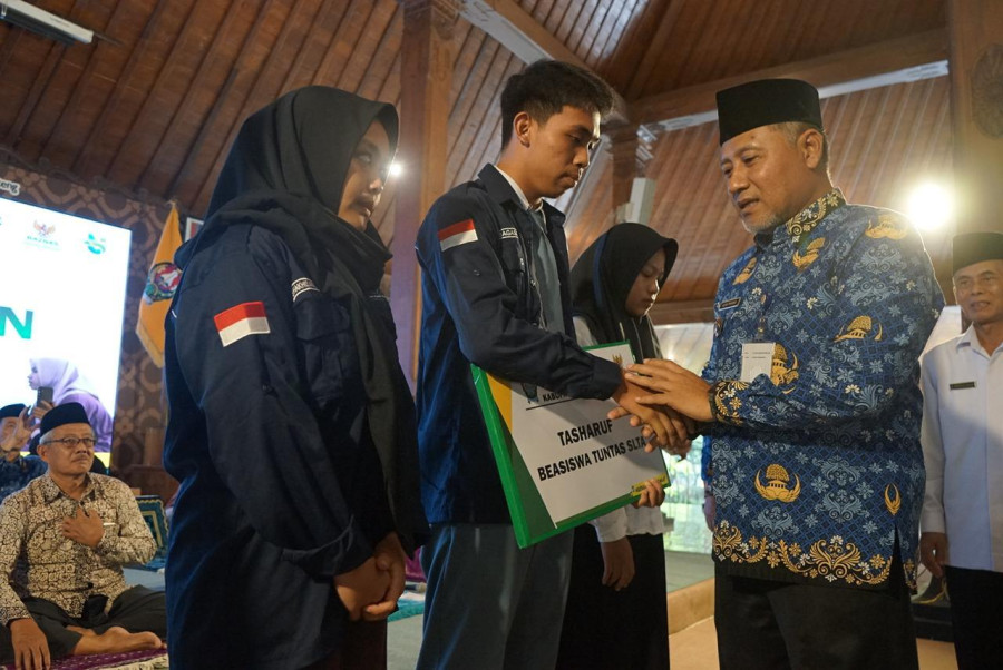 Siswa Penerima Beasiswa Baznas Diharapkan Handal Akademik Dilandasi Ilmu Alqur'an