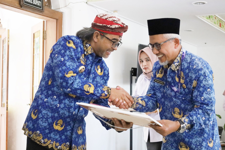 Purna ASN TMT 1 Mei 2025, Bupati Agus Gondrong Apresiasi Kinerja Tanpa Tersandung Masalah