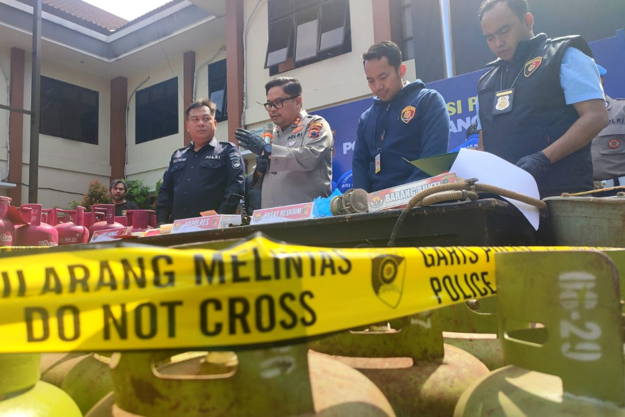Polres Temanggung Ungkap Pemindahan LPG Bersubsidi ke Tabung non Subsidi