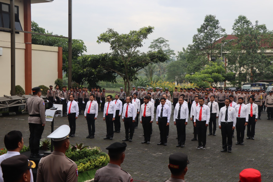Puluhan Personel Polres Temanggung Raih Penghargaan