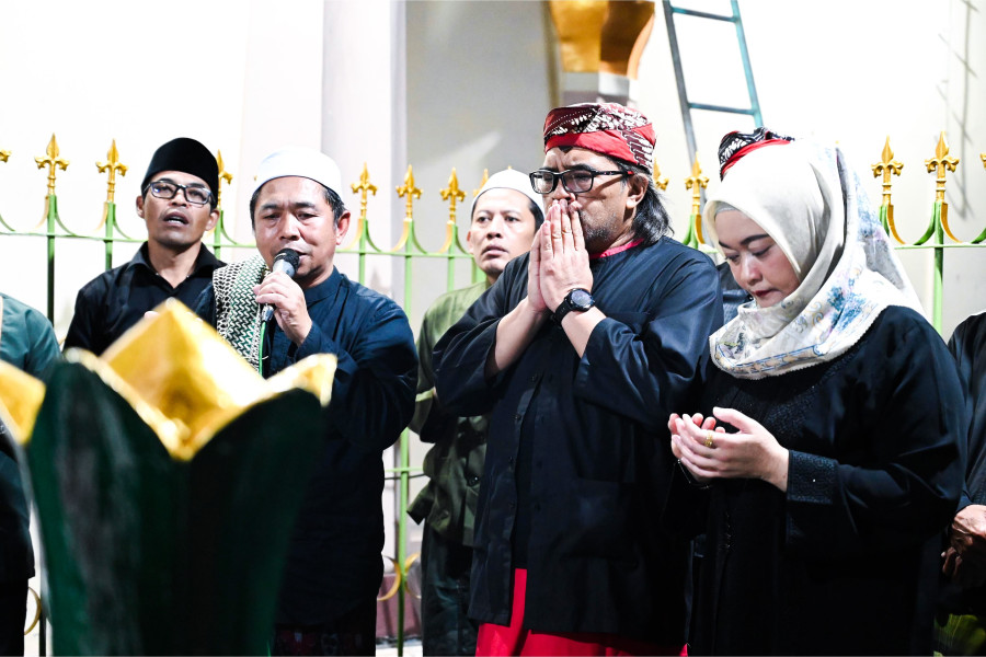 Gelar Doa Bersama di Makam Bupati Temanggung Pertama, Agus Gondrong Tekad Lanjutkan Perjuangan Pembangunan Daerah