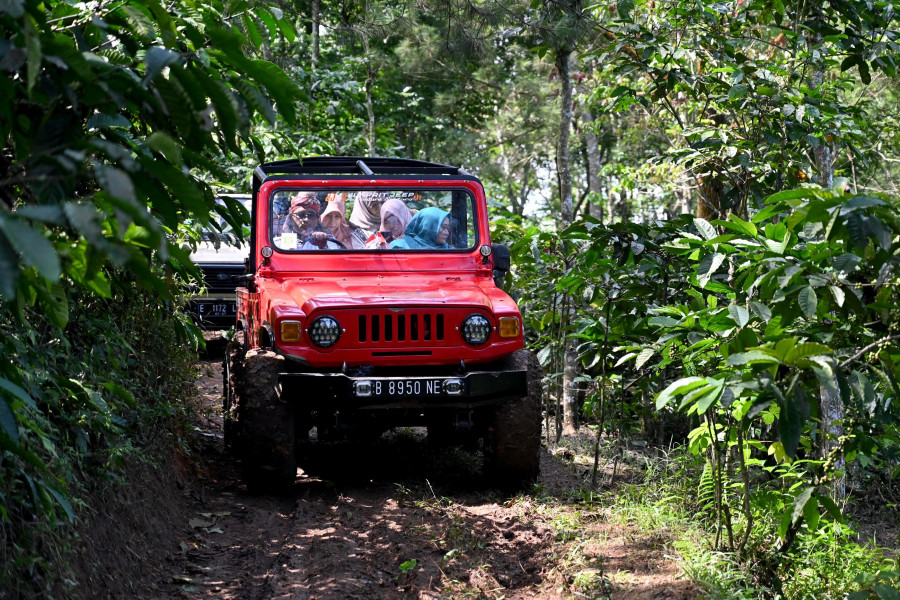 Jelajah Perkebunan Kopi Naik Mobil Offroad, Jadi Potensi Wisata Baru Temanggung