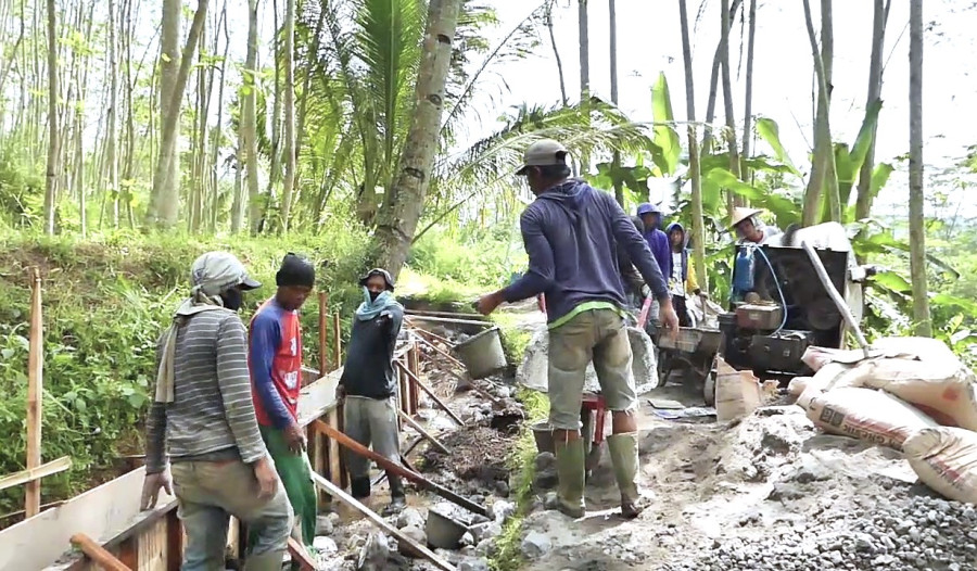 Dukung Swasembada Pangan, Wamentan: Perbaikan Irigasi Pertanian Capai 13 Triliun Rupiah