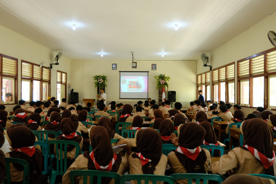 INCAKAP: Dinkominfo Ajak Siswa SMP Gunakan Internet dan Medsos Secara Bijak