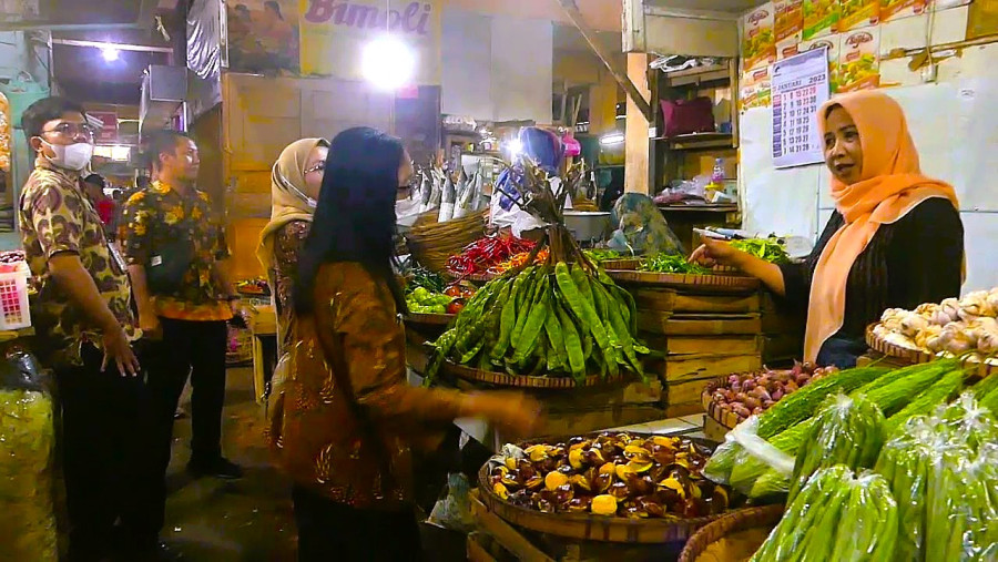 Pemkab Temanggung Pastikan Ketersediaan Bahan Pokok Mencukupi