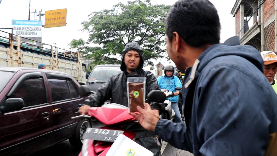 Sedekah Kopi dan Lembutan; Ajang Promosi Kreatif Produk Unggulan Temanggung