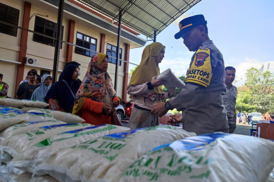 Wujud Kepedulian Sosial, Polres Temanggung Salurkan Zakat Fitrah 1447 H