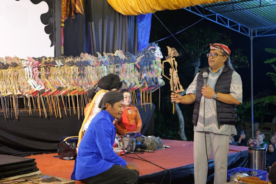 Bupati Agus Setyawan Ajak Warga Semen Pelopori Pilkades Tanpa Politik Uang