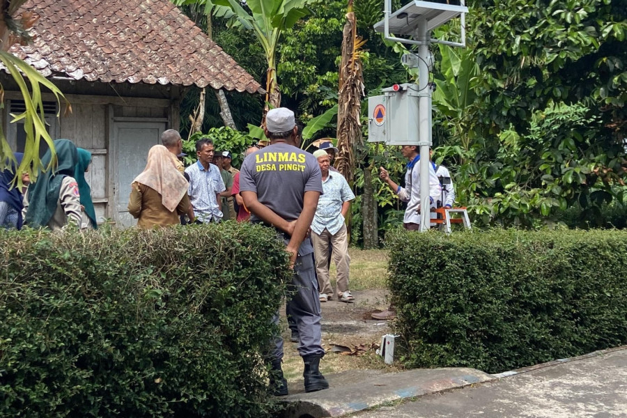 Antisipasi Bencana Longsor, BPBD Jateng Pasang EWS di Pingit Pringsurat