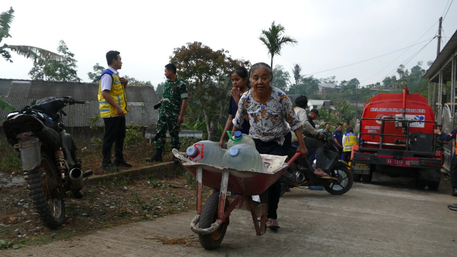 Kodim 0706/Temanggung Salurkan Bantuan Air Bersih untuk Warga Terdampak Kekeringan