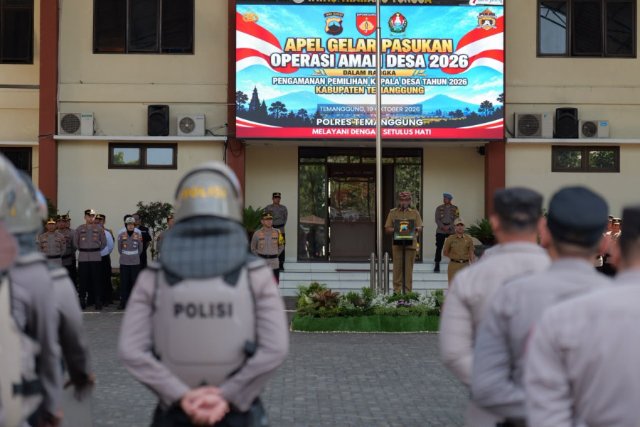 Cek Kesiapan Pilkades 2026, Bupati Agus Setyawan Pimpim Apel Gelar Pasukan