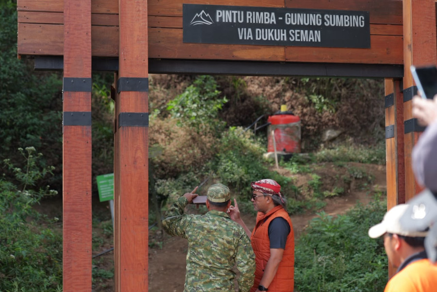 Pantau Penyisiran Karhutla di Lereng Gunung Sumbing, Ini Kata Bupati Agus Setyawan