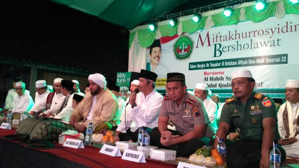 Sholawat Bareng Habib Syech