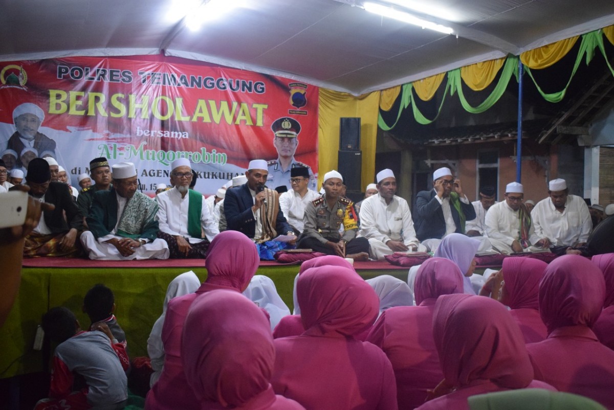 Polres Temanggung Sejukkan Hati Masyarakat Melalui Gema Sholawat