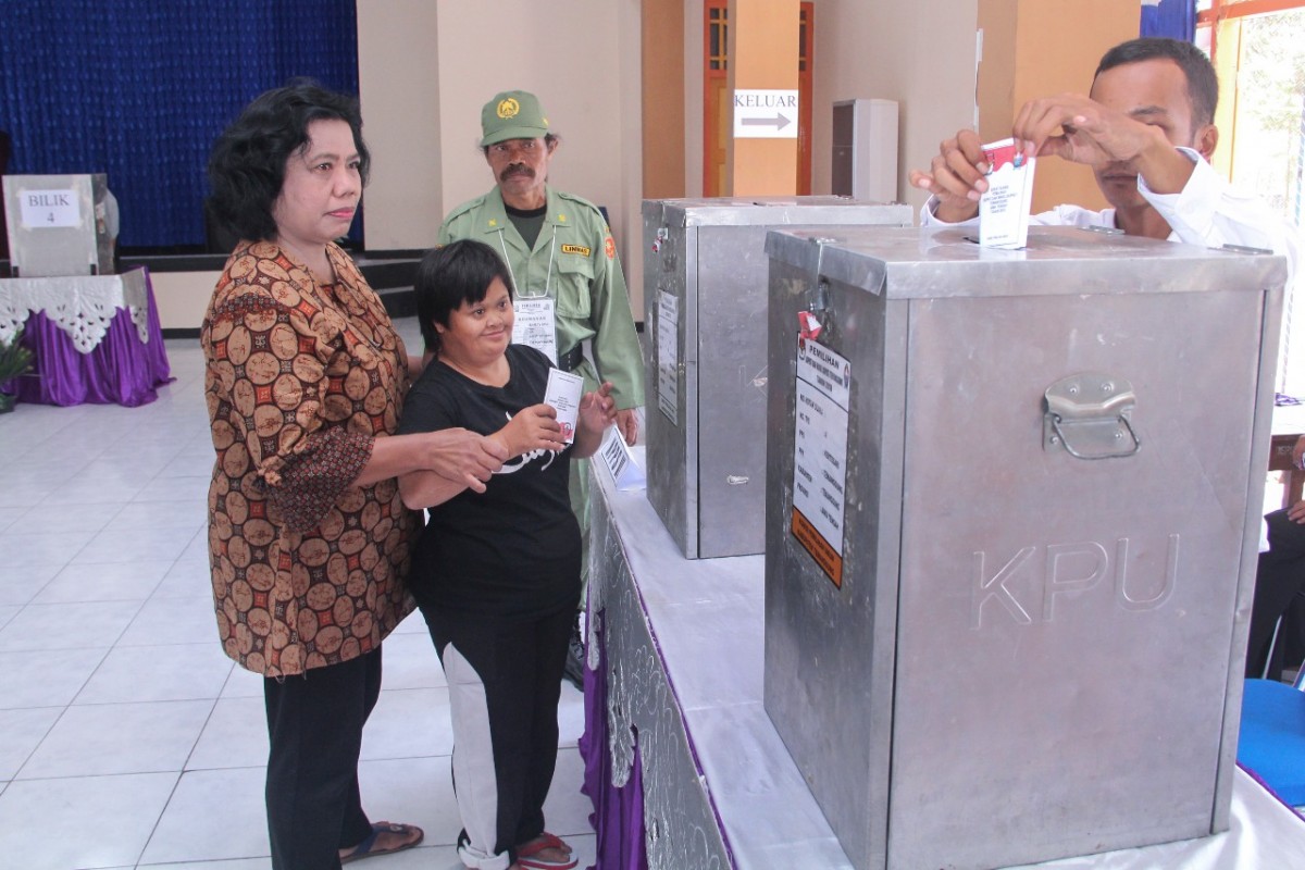 Penerima Manfaat BBRSBG Temanggung Antusias Gunakan Hak Pilihnya di Pilkada Serentak