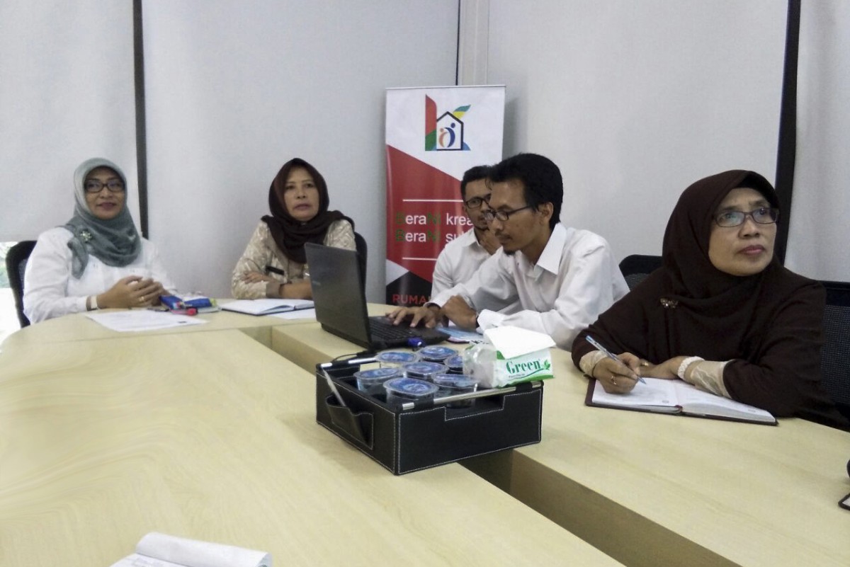 Dinkominfo Temanggung Studi Banding Pengembangan E-Commerce Ke Disperindag Sleman