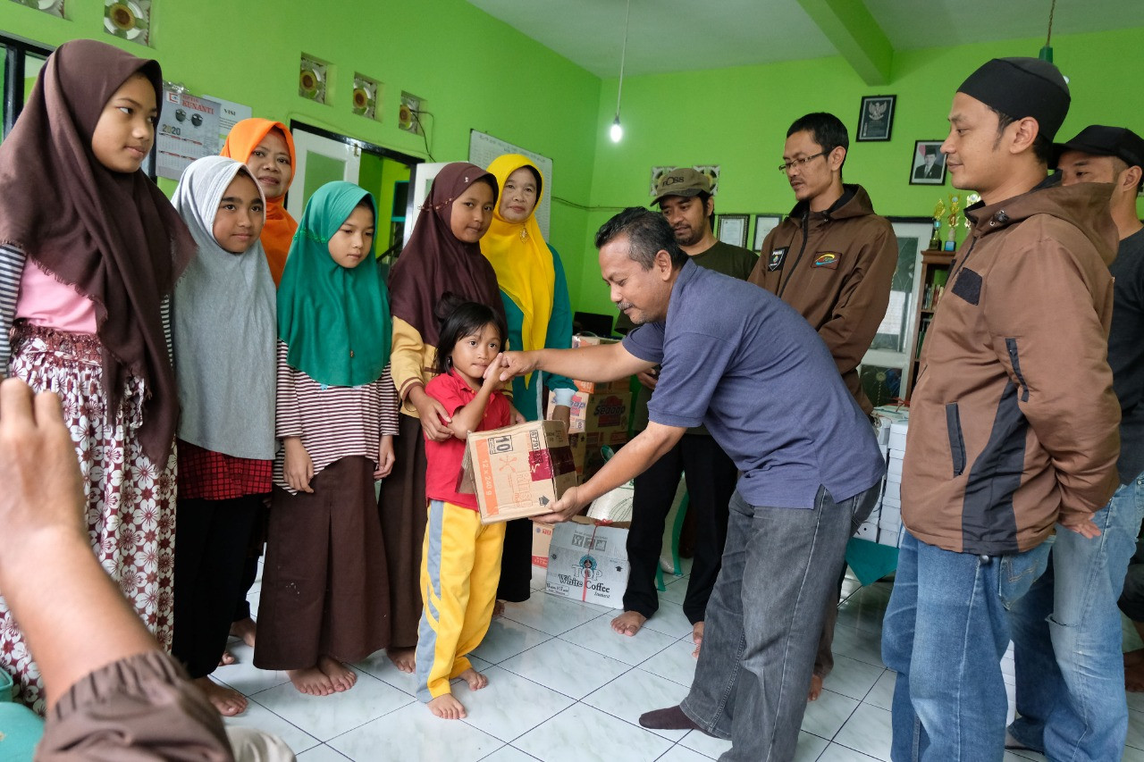 Wartawan Temanggung Bakti Sosial ke Panti Asuhan