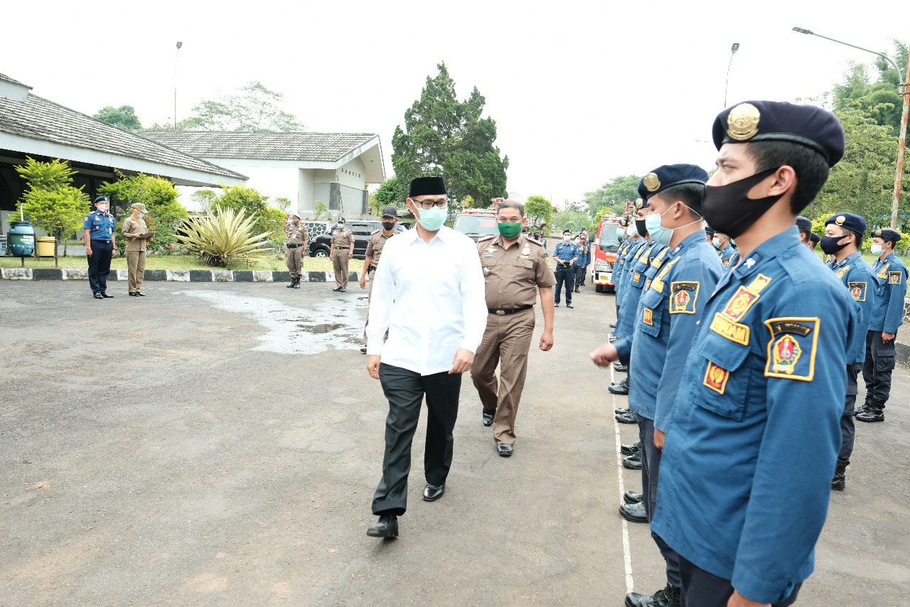 Lepas Sambut Kepala Satpol PP dan Damkar, Bupati Pimpin Apel Kesiapsiagaan