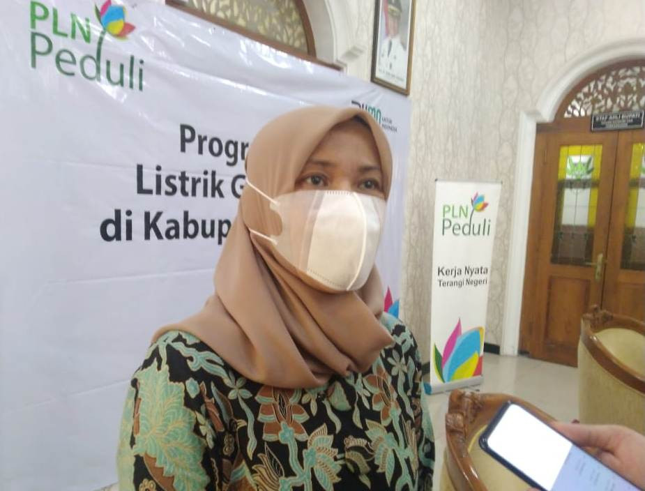 PLN Peduli Sambung Listrik Gratis di Temanggung