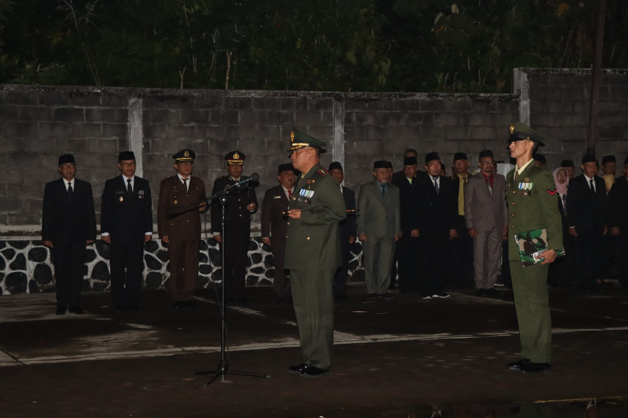 Apel Kehormatan dan Renungan Suci di TMP Prayudha Mudal