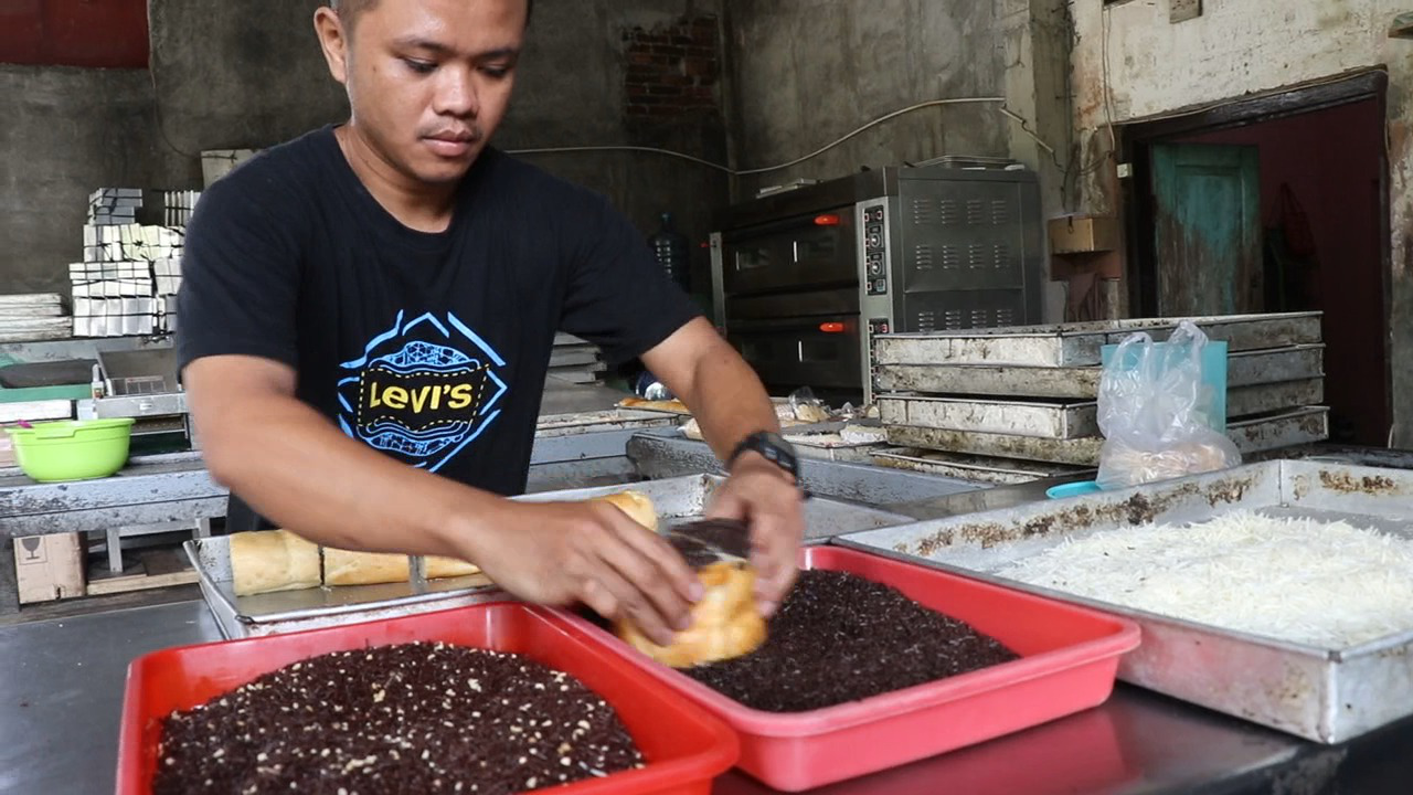 Antisipasi Harga Bahan Dasar Naik, Ukuran Roti Diperkecil