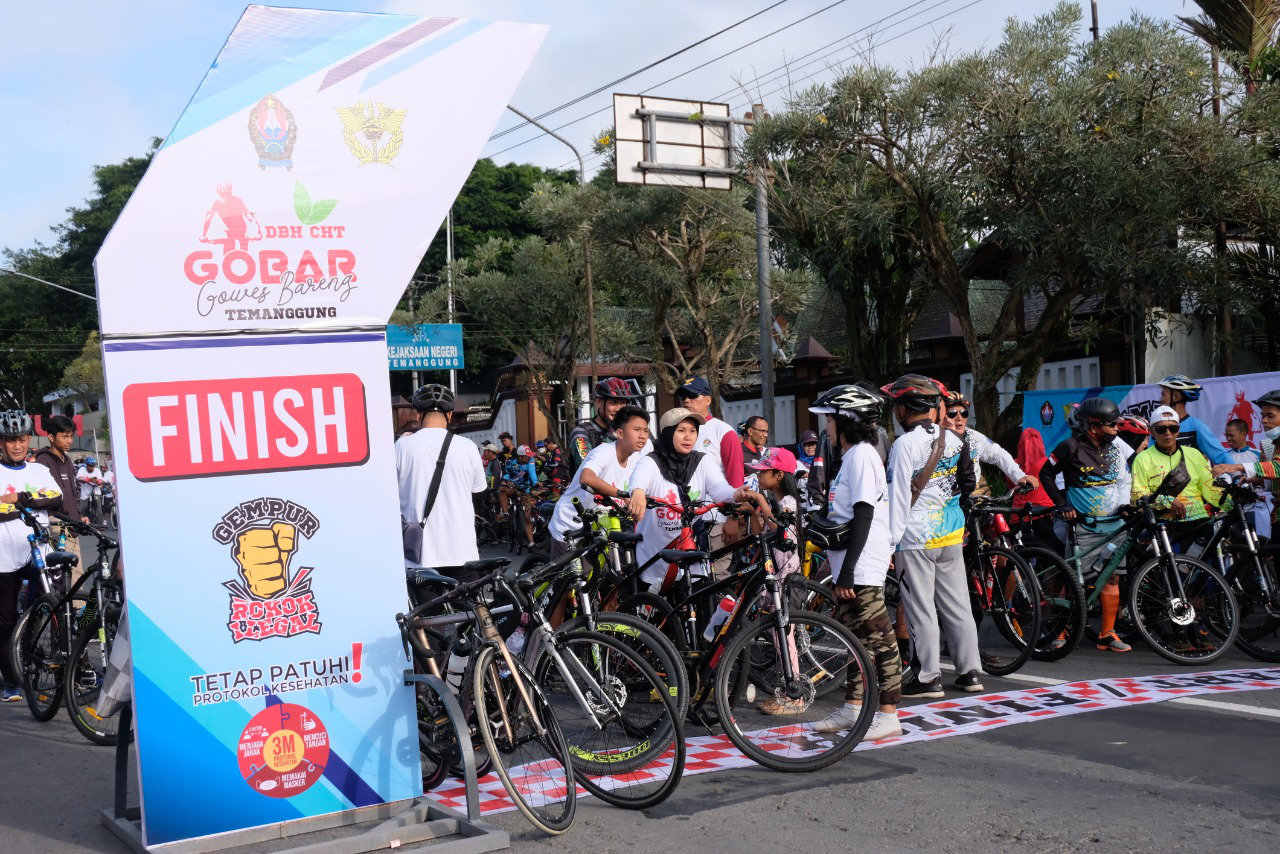 Sosialisasi Ketentuan Cukai Melalui Gowes Bareng