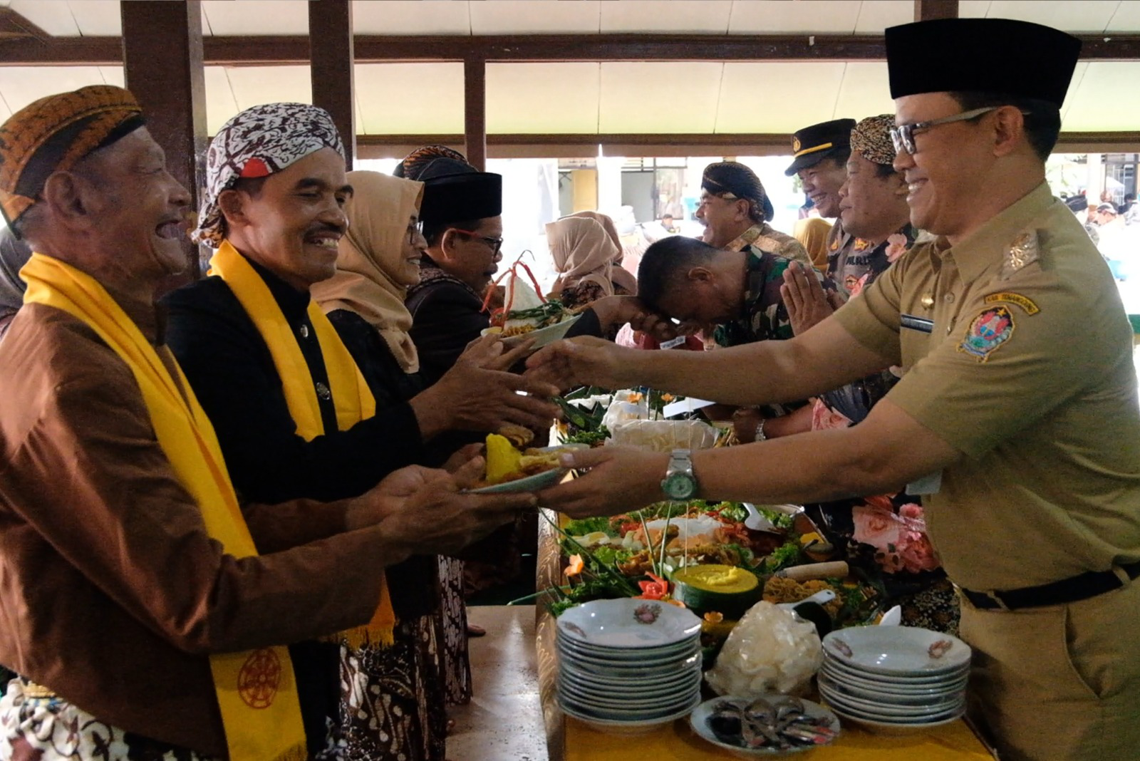 Peringati Israj Miraj dengan Gelaran Pengajian dan Kirab Sedekah Bumi Kaloran