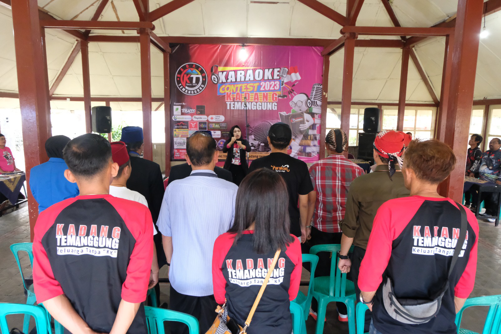 Kadang Temanggung Nostalgia Lewat Lomba Karaoke