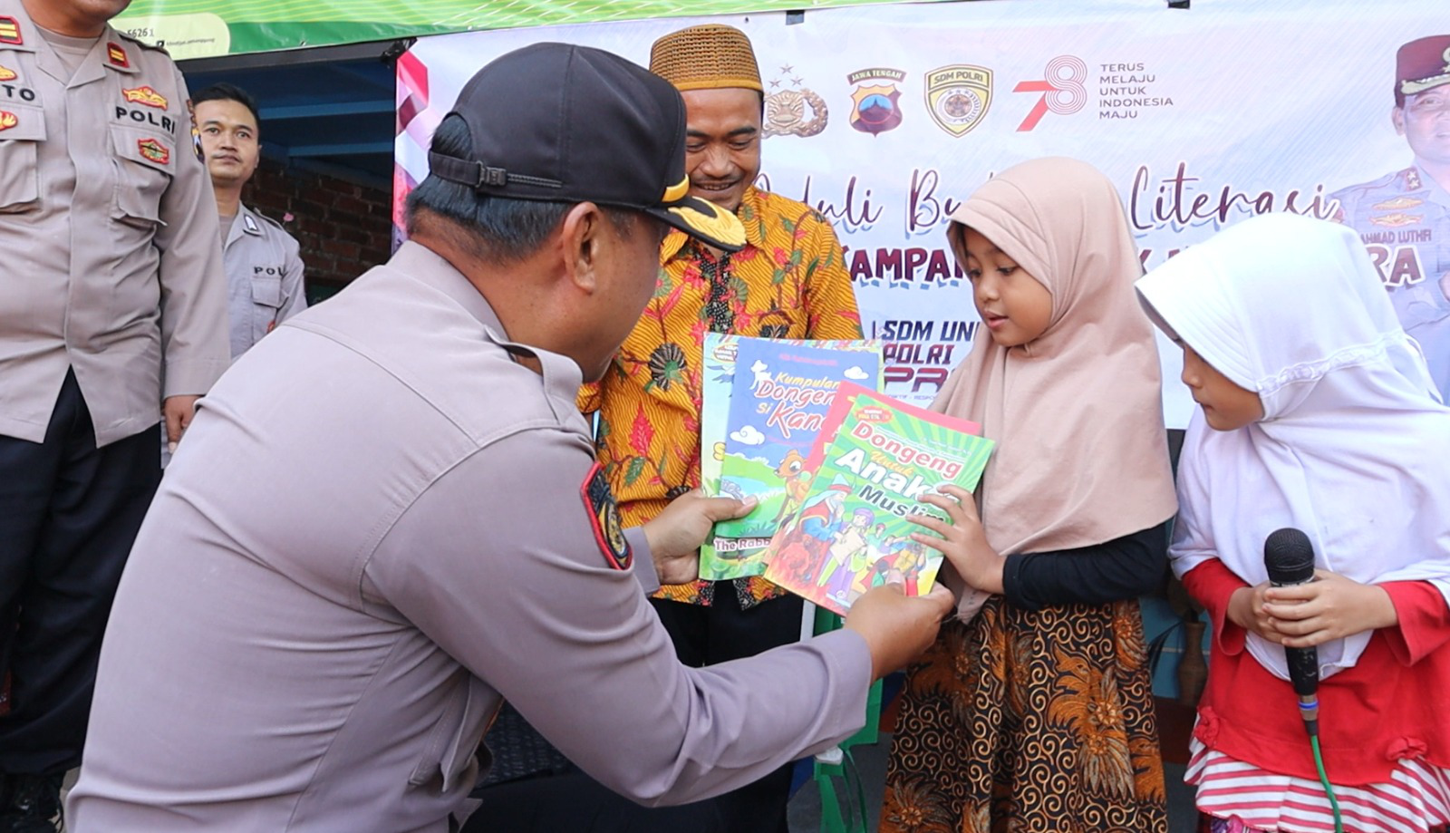 Polres Temanggung Donasikan 1.325 Buku ke PAUD dan TK