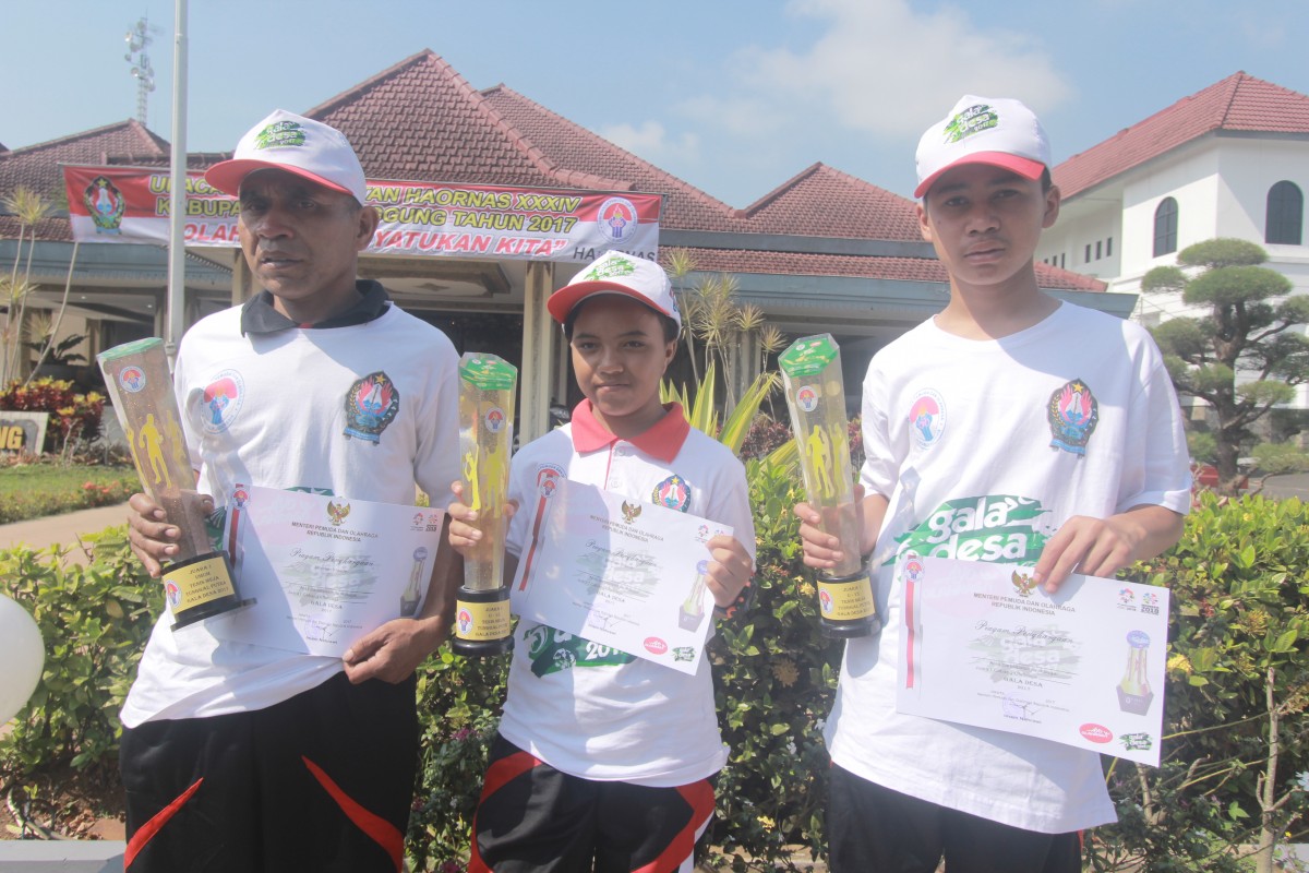 SMP N 2 Ngadirejo Raih Juara I Tenis Meja Gala Desa