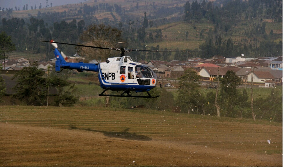 Gunakan Water Bombing, Pemadaman Api di Gunung Sindoro Sumbing Akan Selasai Dua Hari 