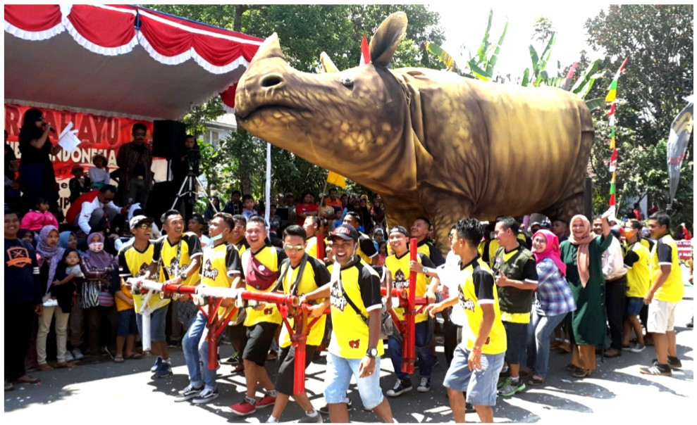 Karnaval Pembangunan Desa Ngipik Pringsurat Berlangsung  Meriah 