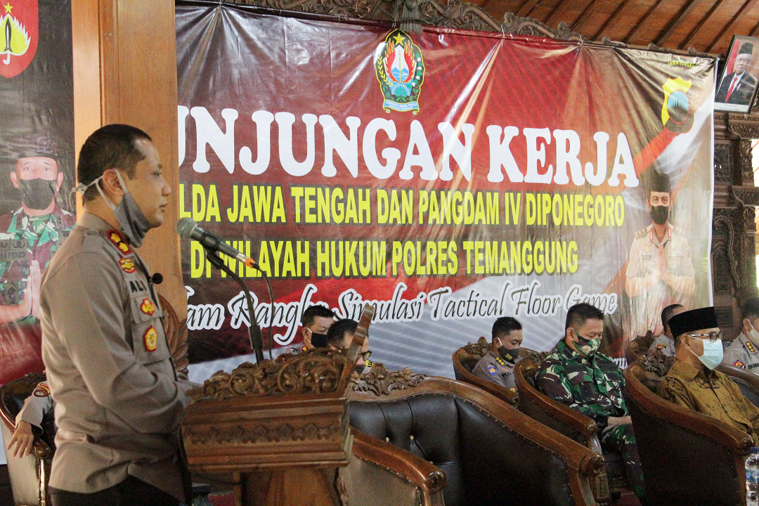 Polres Temanggung Adakan Simulasi Tactical Floor Game