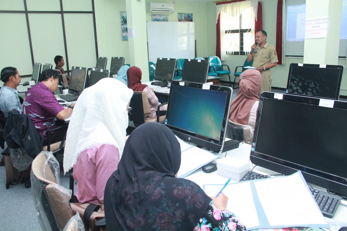 UKM Temanggung Dibekali Materi Pemasaran Produk Lewat Sosial Media