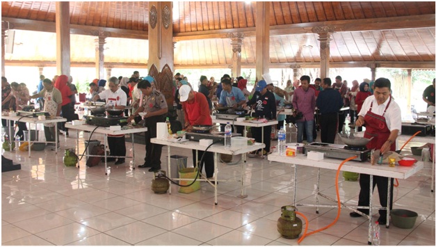 Peringati Hari Ibu Pejabat Publik se-Temanggung Ikuti Lomba Memasak Nasi Goreng