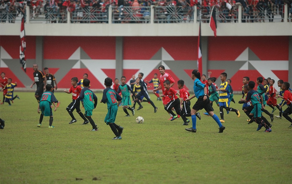 100 Murid SSB se-Kabupaten Temanggung Lawan Persipura