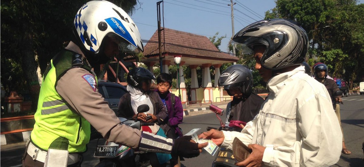 Aparat Gabungan Razia Hotel di Temanggung