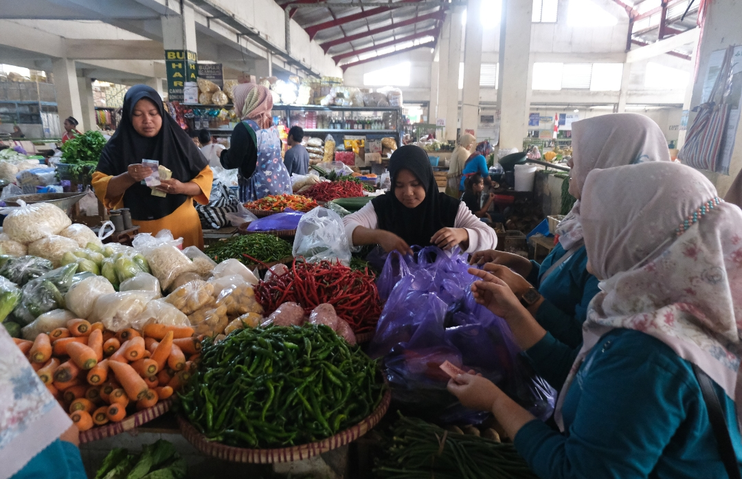 Gerakan Belanja Pasar Daerah Kembali Diadakan di Pasar Legi Parakan