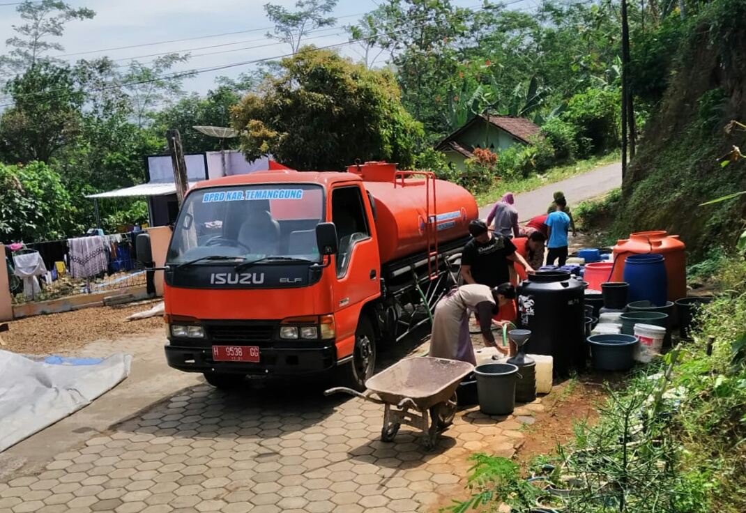 BPBD Temanggung Mulai Droping Air Bersih