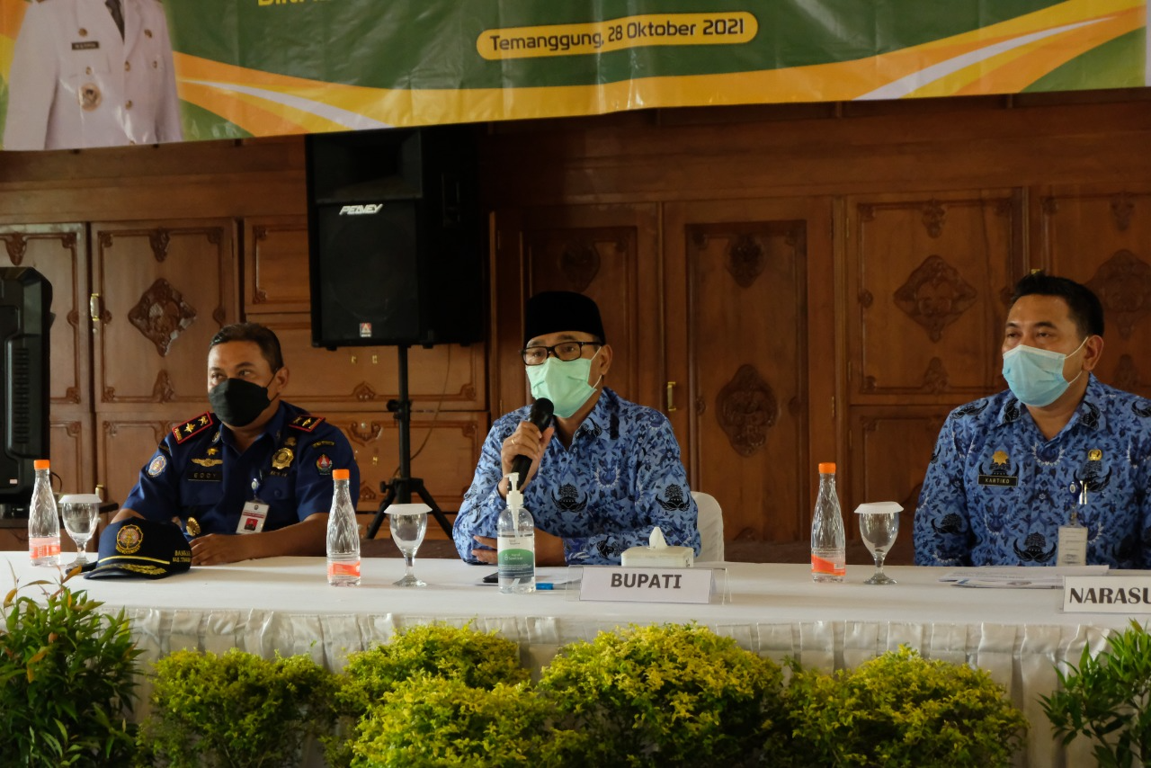 Bupati Minta Camat Ikut Optimalkan Pendapatan Daerah