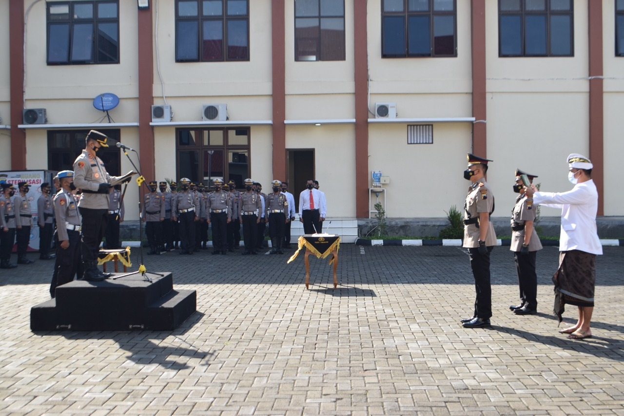 Kapolres Temanggung Pimpin Serah Terima Jabatan Kasat Lantas