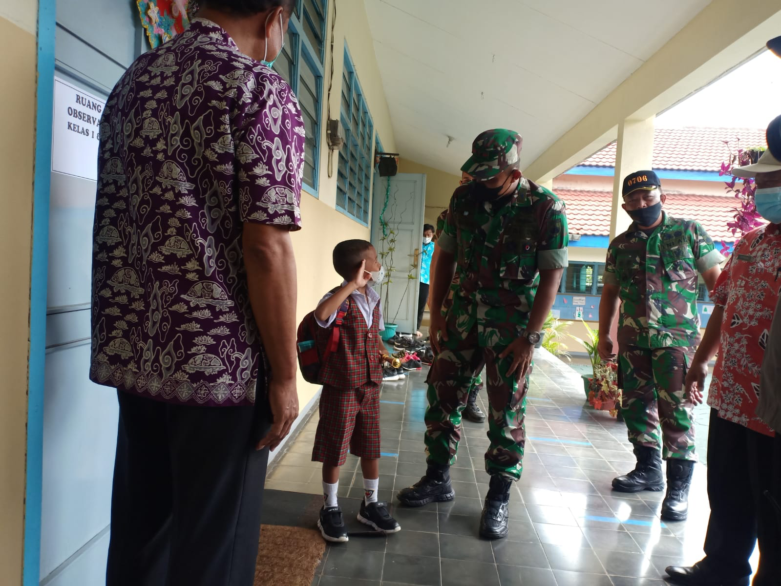 Dandim Semangati Siswa SD Jalani Vaksinasi Covid-19