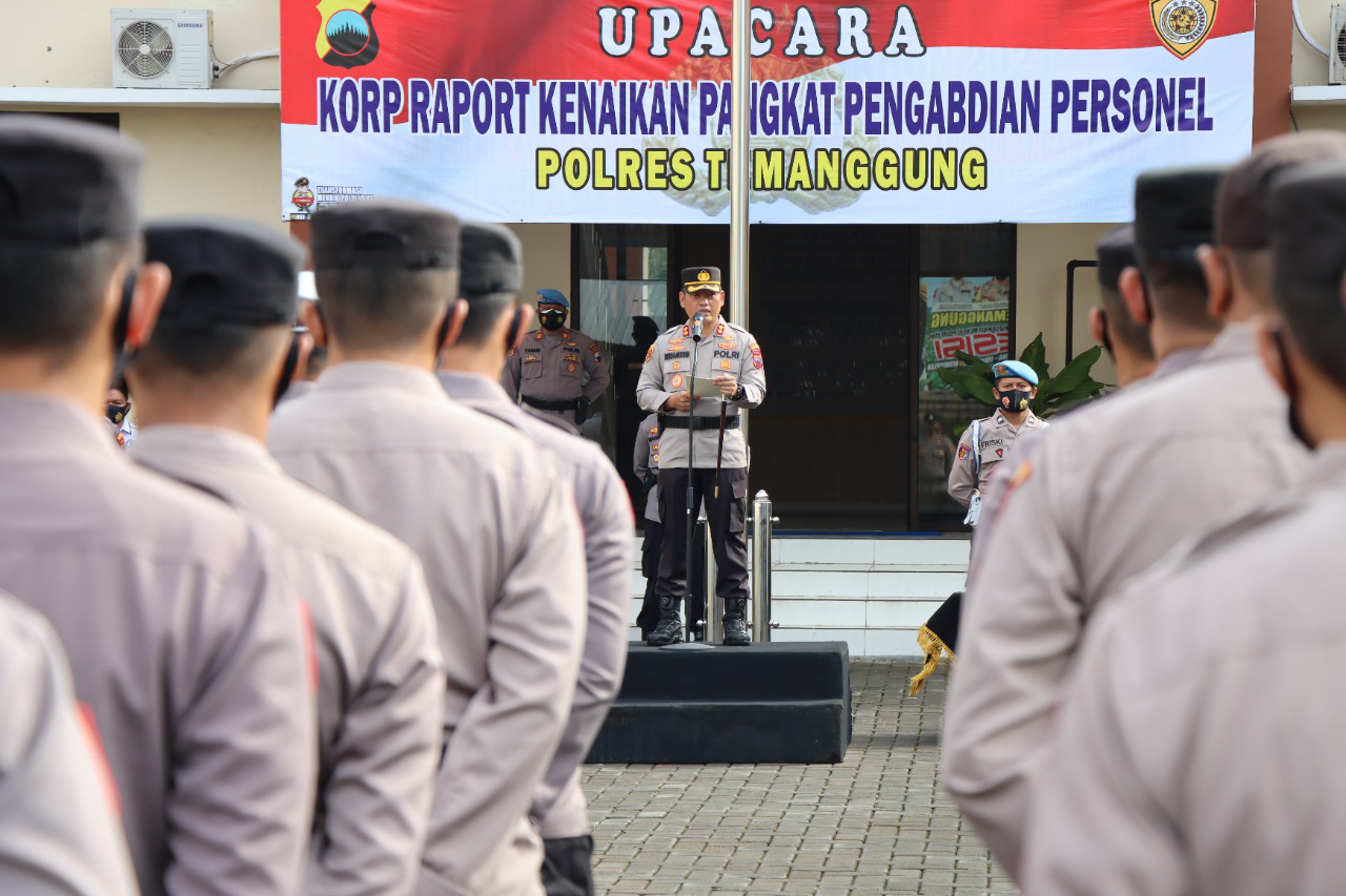 Dedikasi Tinggi, Kanit Binmas Polsek Tembarak Dapat Kenaikan Pangkat Penghargaan dari AIPTU ke IPDA