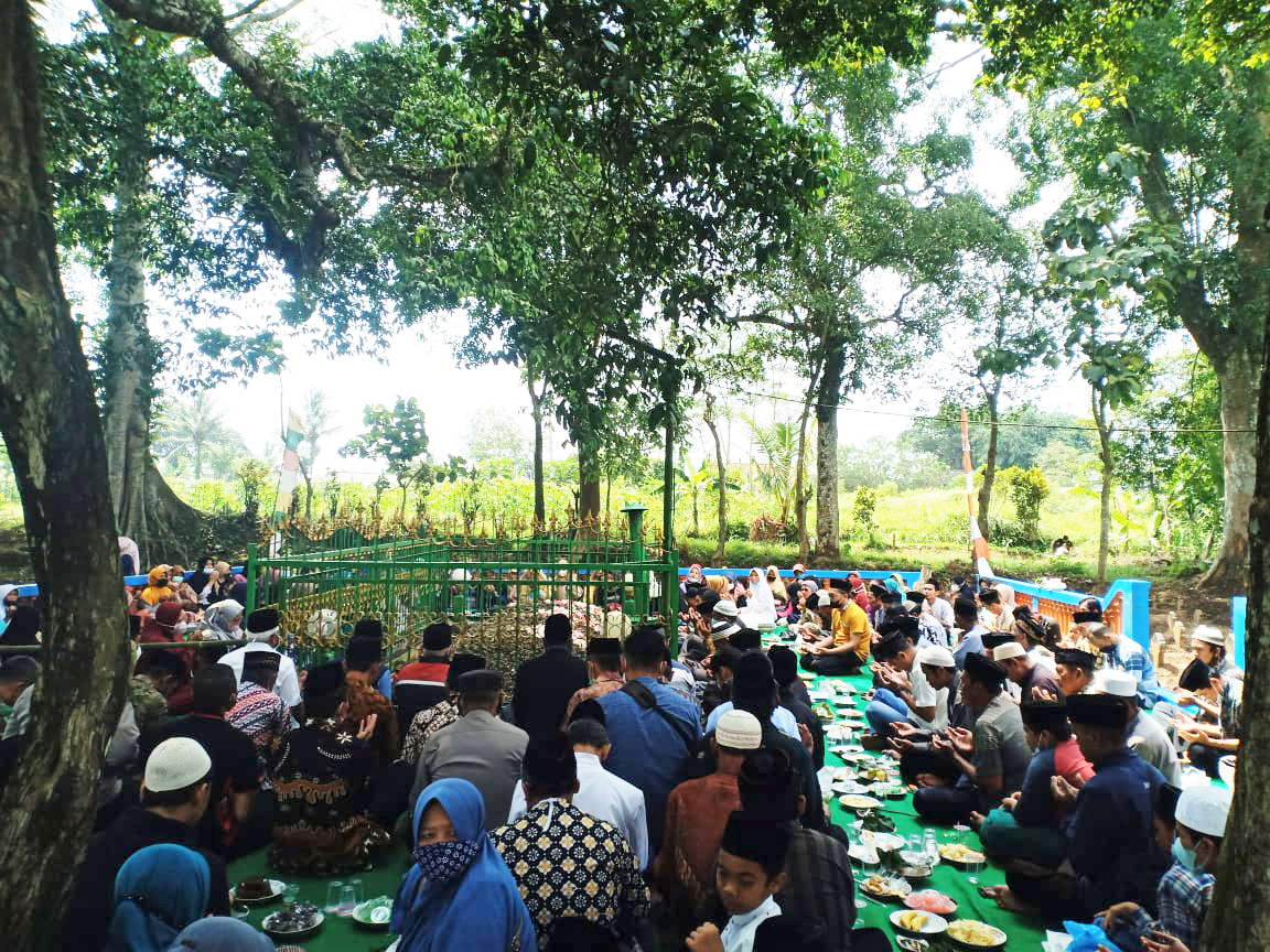 Bersihkan Hati dan Bersyukur Hadapi Ramadan, Warga Temanggung Gelar Ritual Sadranan