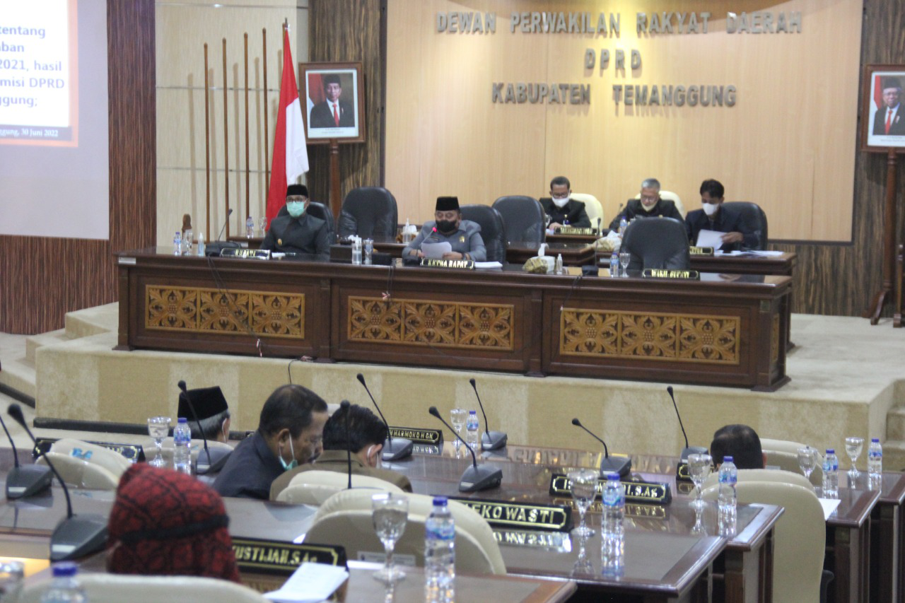 DPRD Temanggung Gelar Rapat Paripurna Bahas Raperda Pertanggungjawaban Pelaksanaan APBD TA 2021