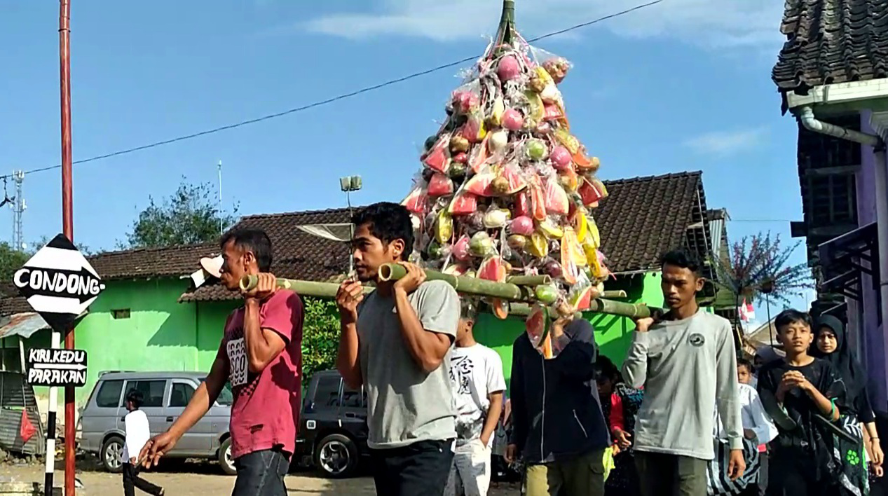 Temanggung, Media Center – Ratusan warga Dusun Kerokan, Desa Kutoanyar, Kecamatan Kedu, Kabupaten Te