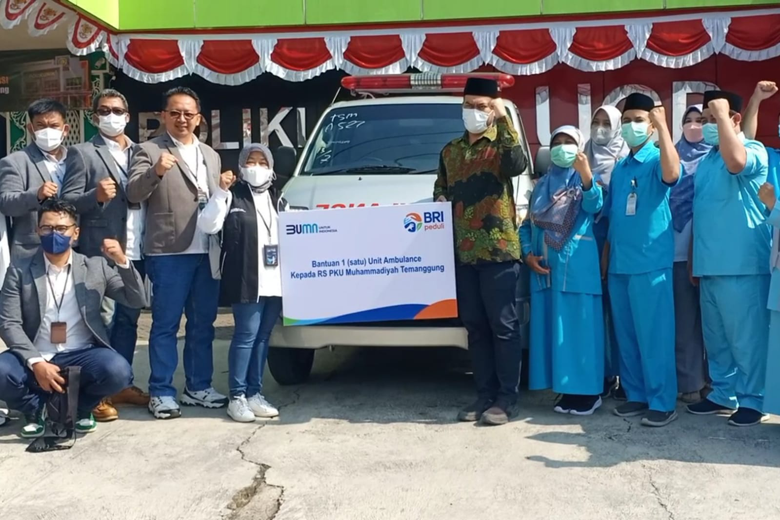 CSR BRI Salurkan Ambulan ke RS PKU Muhammadiyah