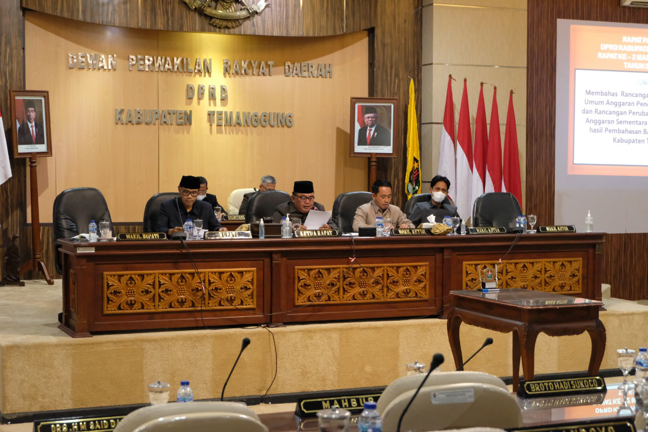 Rapat Paripurna DPRD Bahas Rancangan KUA-PPAS APBD Perubahan TA 2022