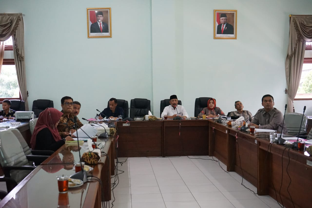 DPRD Temanggung dan Pemkab Bahas Raperda Keterbukaan Informasi Publik