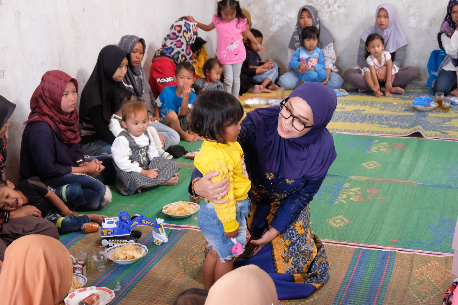 Ketua TP PKK Tinjau Program PMT di Kecamatan Bulu